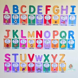 Alfabeto de parede + letras tracejadas