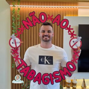 Bambolê para foto não ao tabagismo