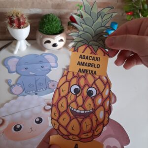 Lendo e aprendendo: Vogais A E I O U